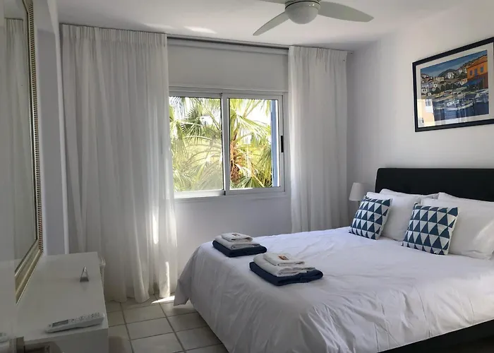 Apartmán Stylish 1br With Pool - Near Mall, Restaurants & Shops Paphos